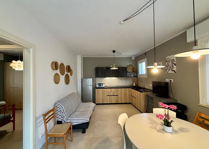 Giorgio 1 Relax In Pineta 아파트 비비오네